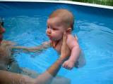 A la piscine avec Maman